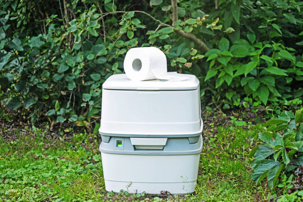 Portable Toilet Options We Offer in Miami Shores, FL